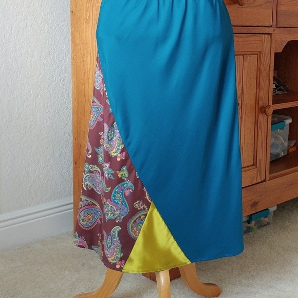 Express 100% Silk Boho Pieced A Line Skirt XS - Picture 4 of 6